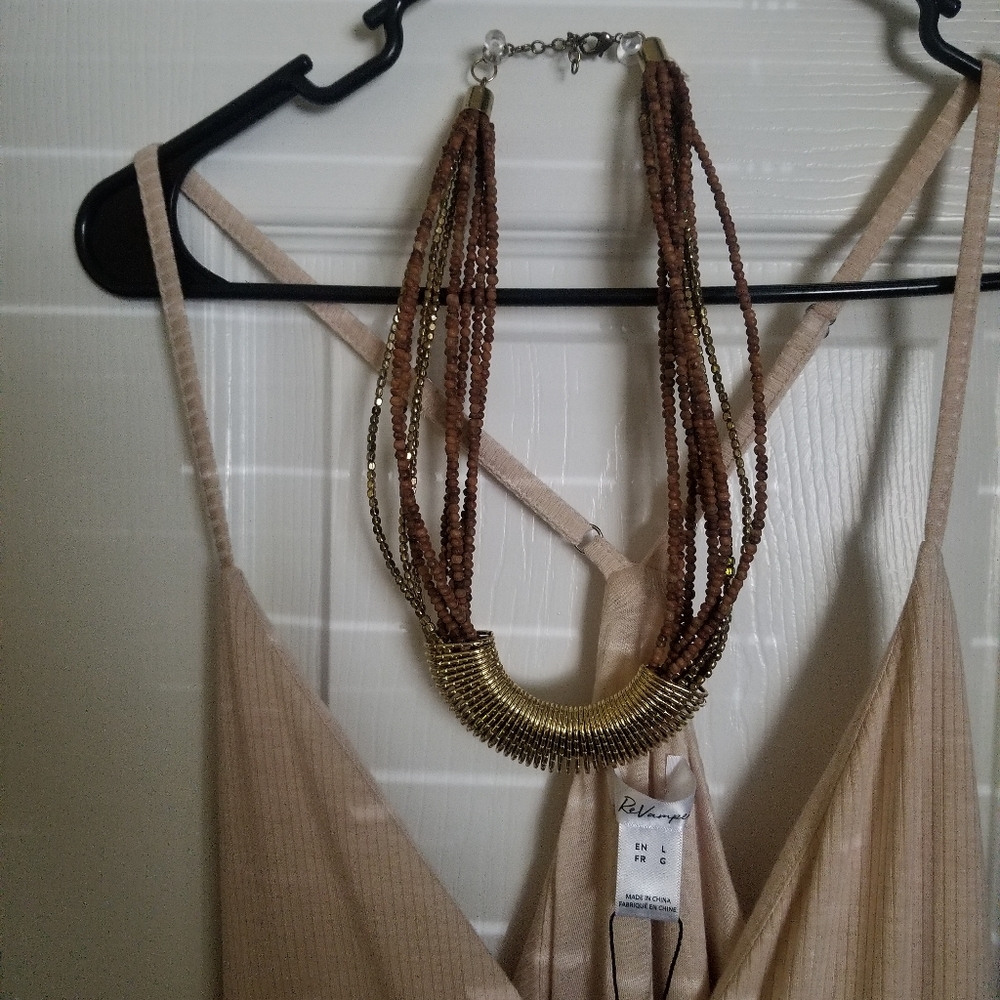 Necklaces - Picture 2 of 8